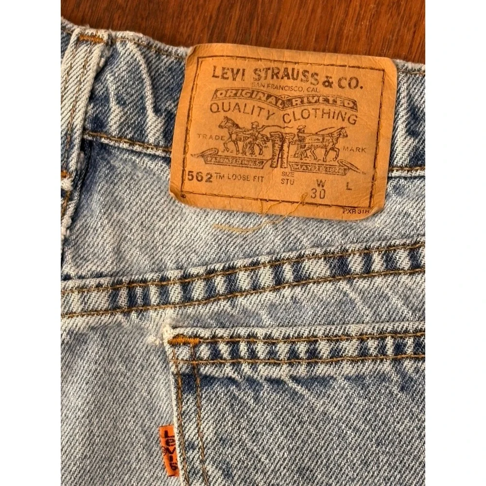 Levi's Vintage 562 Blue Loose Fit Student 30 Denim Shorts Orange Tab USA